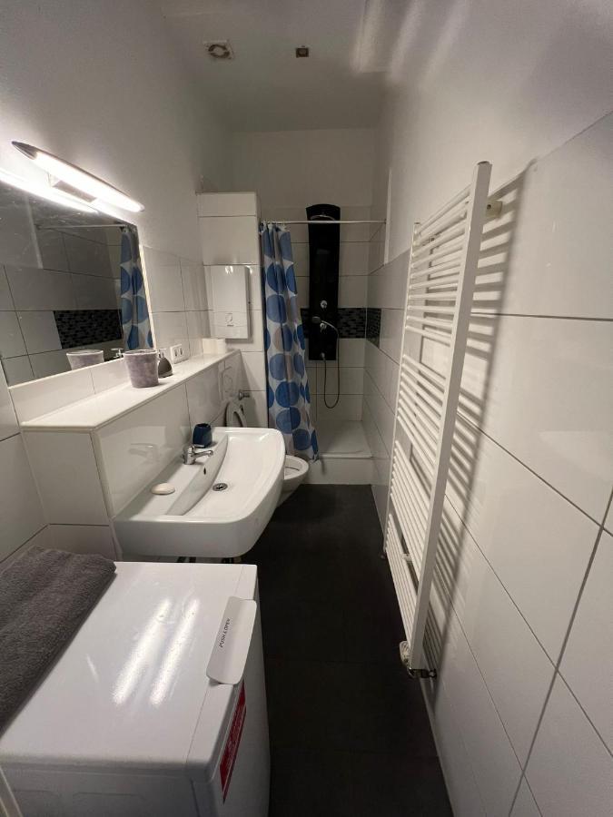 Viersen Schoene Apartments Am Duelkener Bahnhof Экстерьер фото