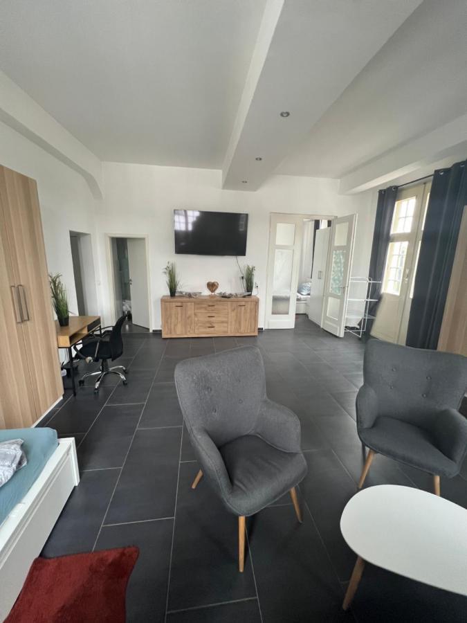 Viersen Schoene Apartments Am Duelkener Bahnhof Экстерьер фото