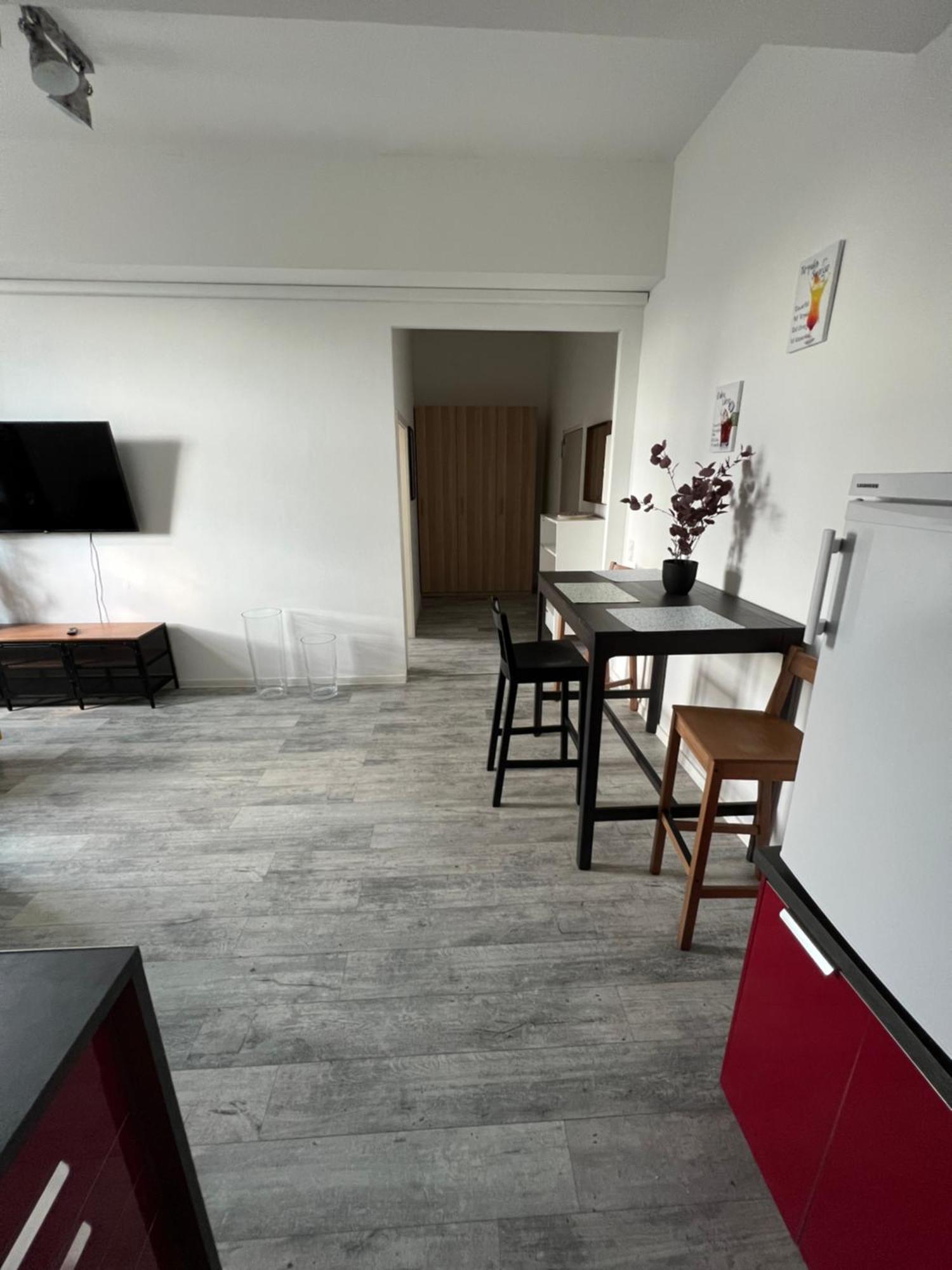 Viersen Schoene Apartments Am Duelkener Bahnhof Экстерьер фото