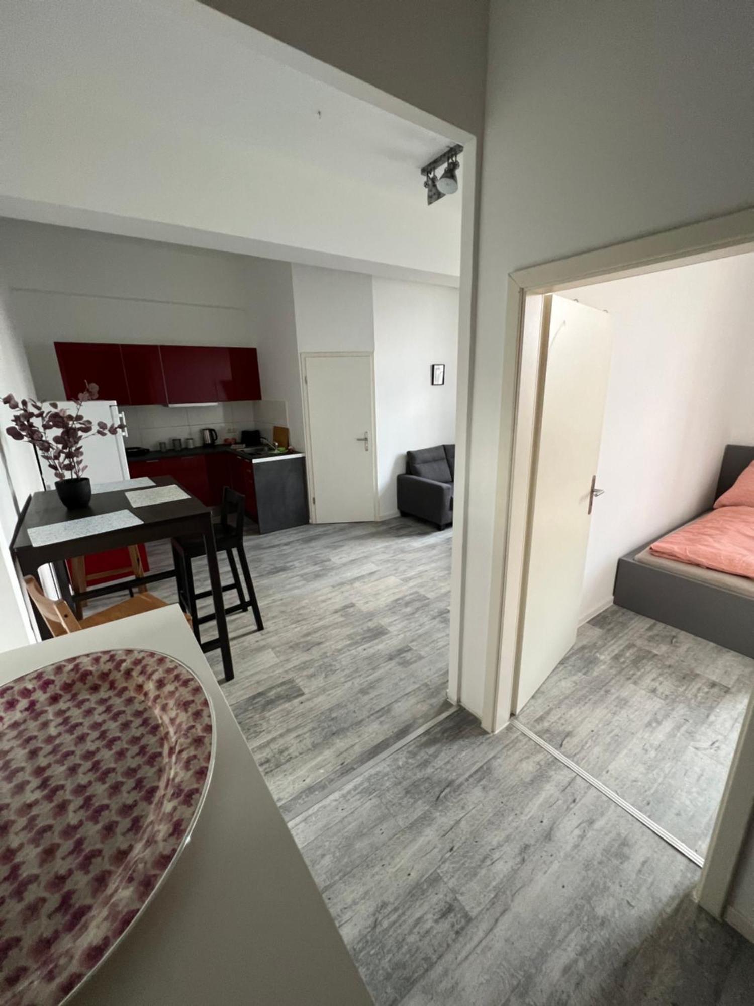 Viersen Schoene Apartments Am Duelkener Bahnhof Экстерьер фото